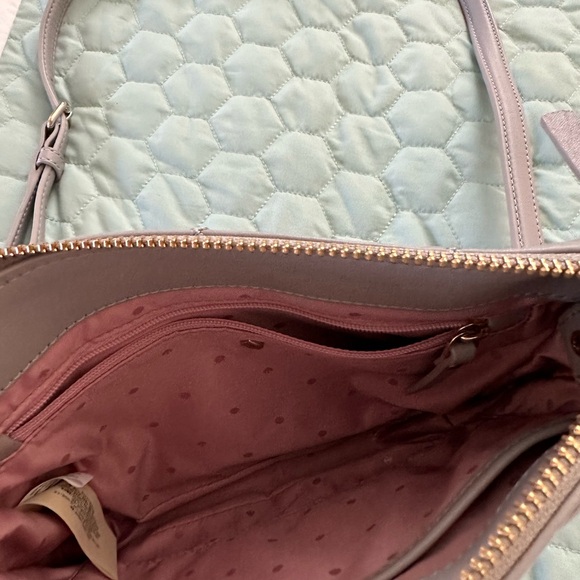 Kate Spade quilted gray leather crossbody purse. - Picture 4 of 8